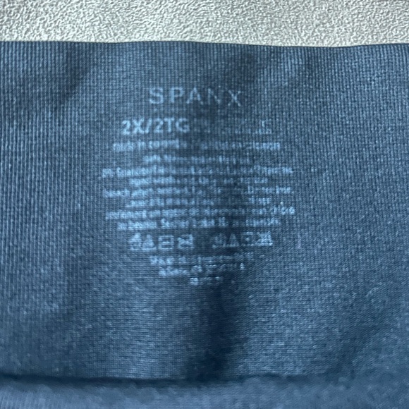 Spanx Leggings - Plus Size - Picture 2 of 3
